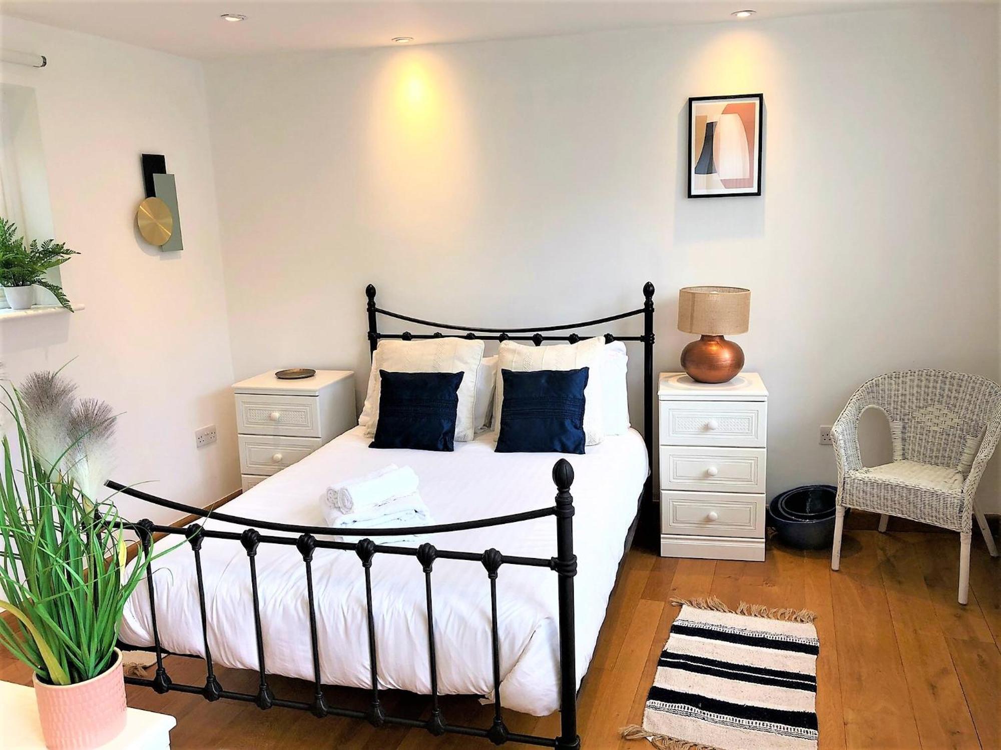 Prime Location! Detached Clifton Home With Parking Bristol Dış mekan fotoğraf
